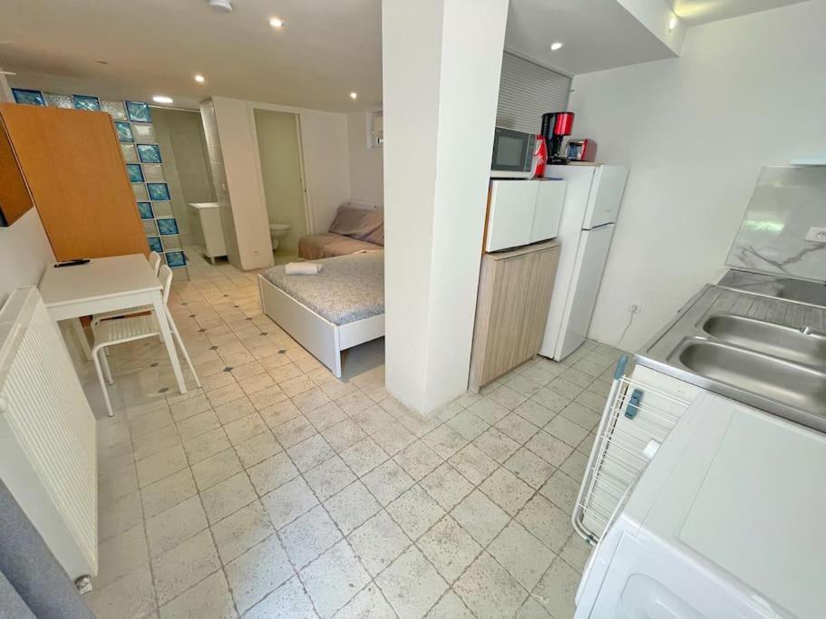 Villa 4 Appartements - Proche Centre Cagnes-sur-Mer Exterior foto